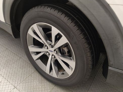 Used 2020 Ford Explorer Platinum w/ Premium Technology Package image 31