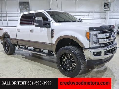 Used 2019 Ford F250 Lariat w/ Lariat Ultimate Package image 2