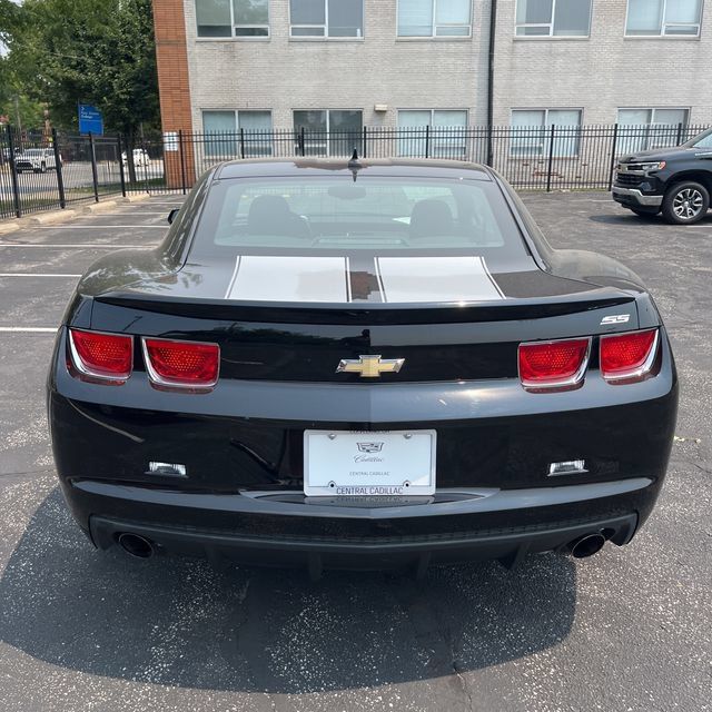 Used 2010 Chevrolet Camaro SS w/ RS Package RWD image 13