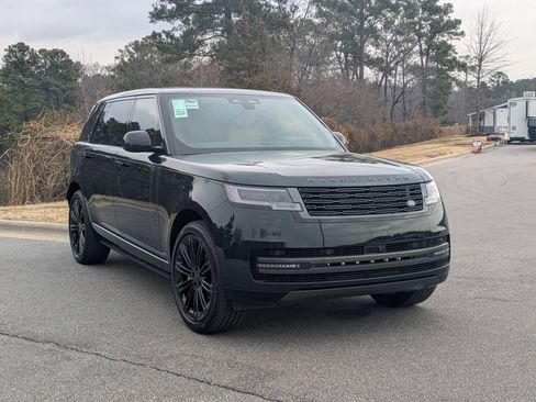New 2026 Land Rover Range Rover Long Wheelbase SE image 3