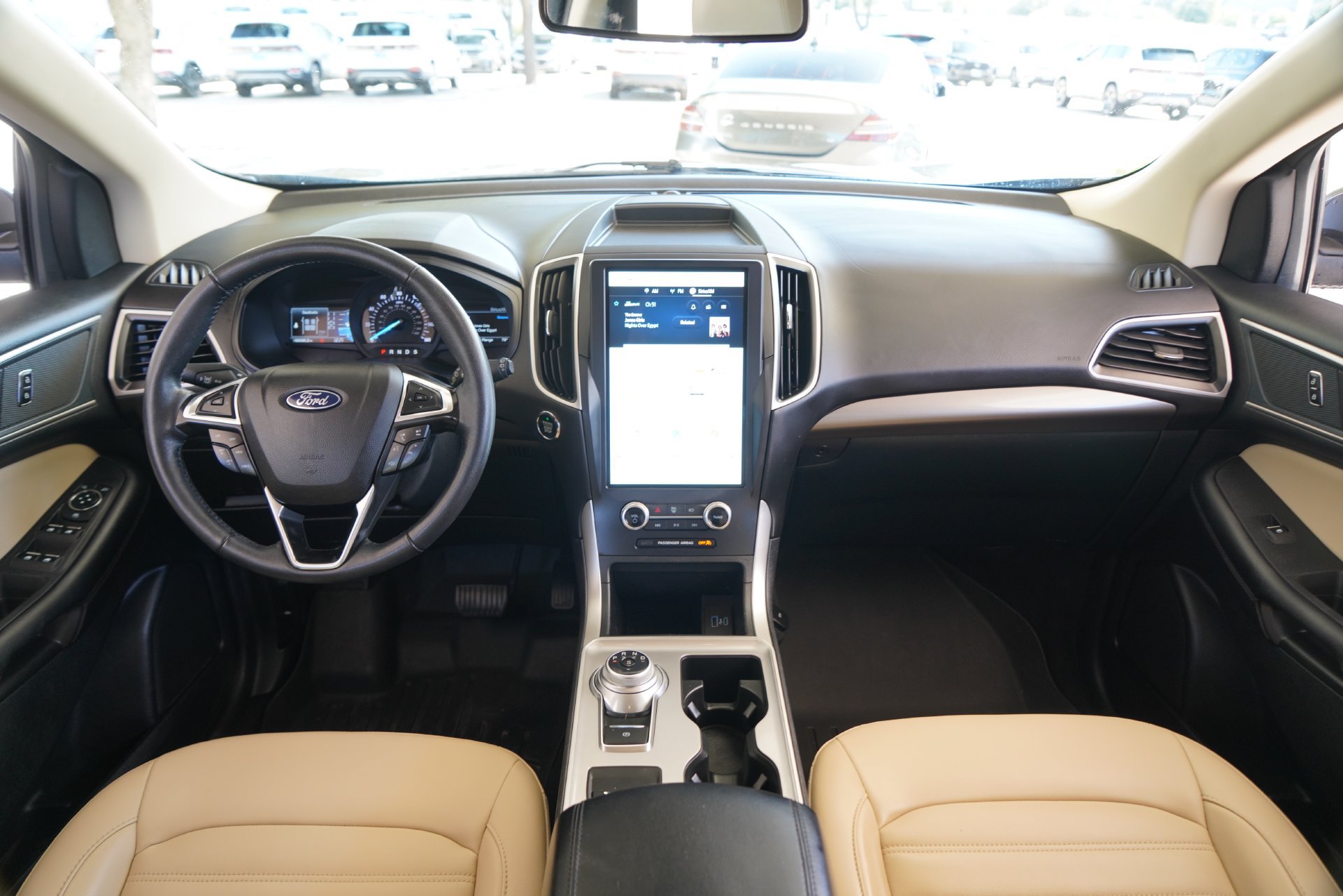Used 2024 Ford Edge SEL AWD/4WD image 25