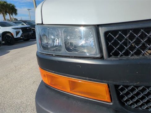 Certified 2021 Chevrolet Express 2500 Extended w/ Driver Convenience Package image 10