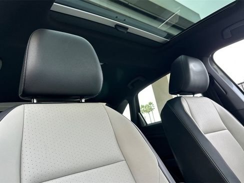 Used 2021 Volkswagen Jetta R-Line image 13