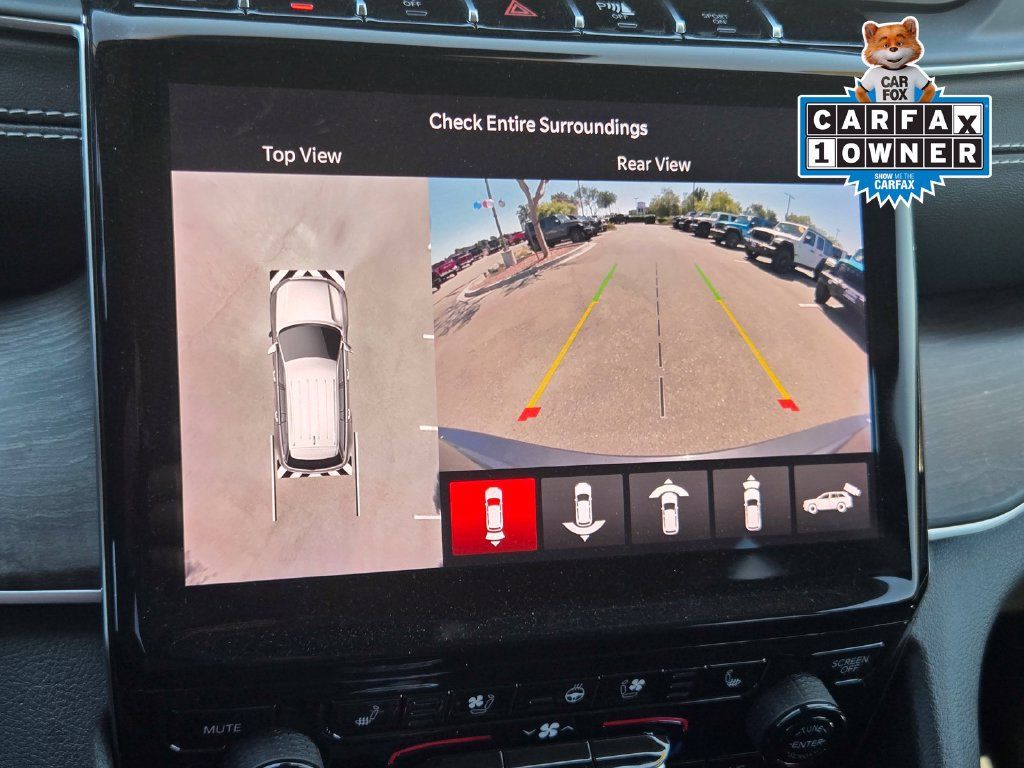 Used 2023 Jeep Grand Cherokee Limited w/ Luxury Tech Group II RWD image 12