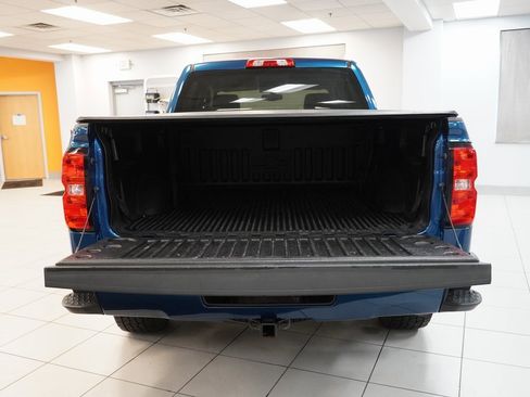 Used 2018 Chevrolet Silverado 1500 LT w/ All Star Edition image 9