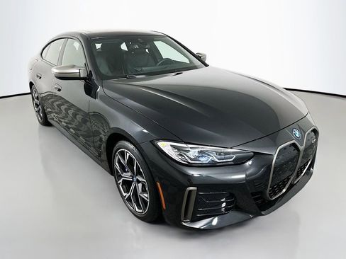 Certified 2022 BMW i4 M50 image 3