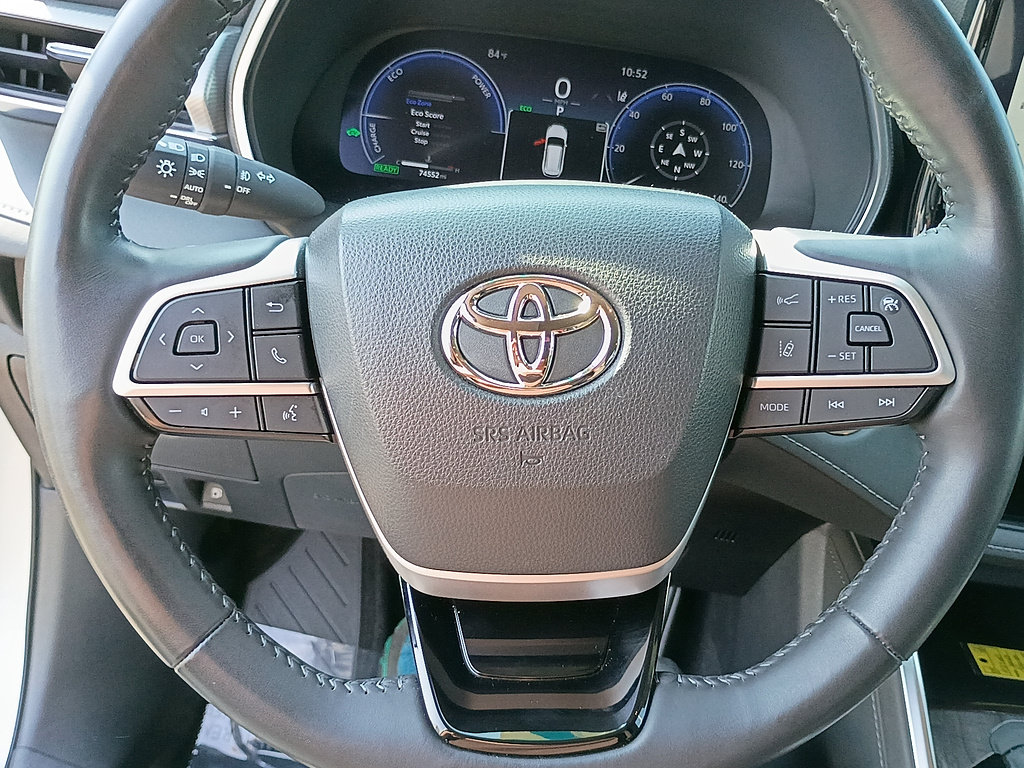 Used 2023 Toyota Highlander Platinum AWD/4WD image 24