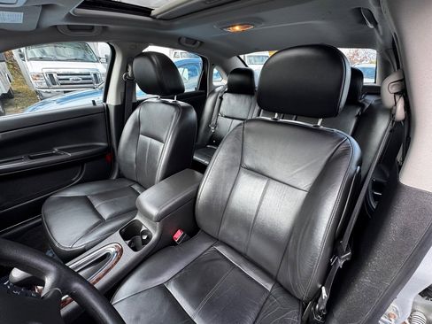 Used 2015 Chevrolet Impala LTZ image 10