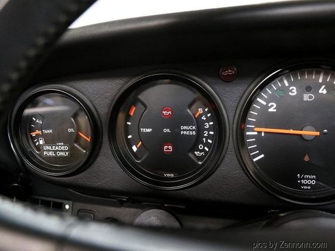 Used 1988 Porsche 911 Carrera image 22