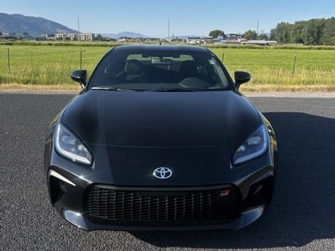 New 2025 Toyota GR86 image 3
