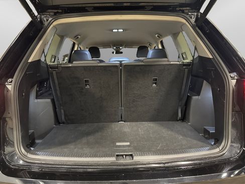 Used 2025 Volkswagen Atlas SE image 44