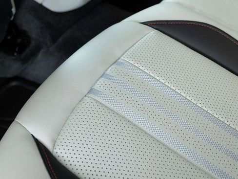 Used 2025 Aston Martin DBX 707 image 48