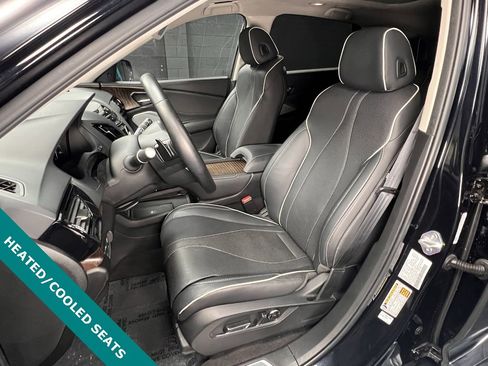 Used 2024 Acura RDX SH-AWD w/ Advance Package image 3