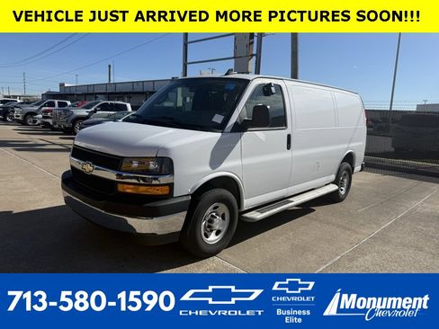Used 2024 Chevrolet Express 2500 w/ Driver Convenience Package image 1