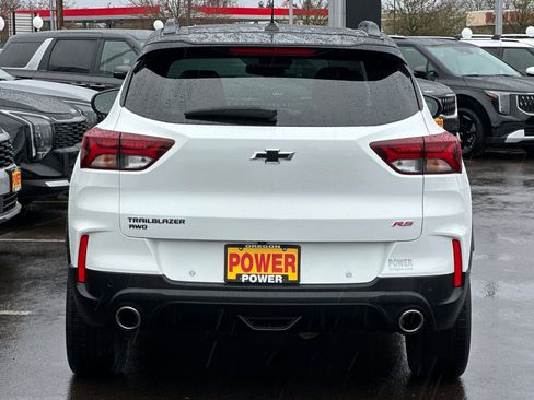 Used 2021 Chevrolet TrailBlazer RS w/ Sun and Liftgate Package image 5