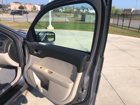 Used 2007 Ford Fusion SE image 27