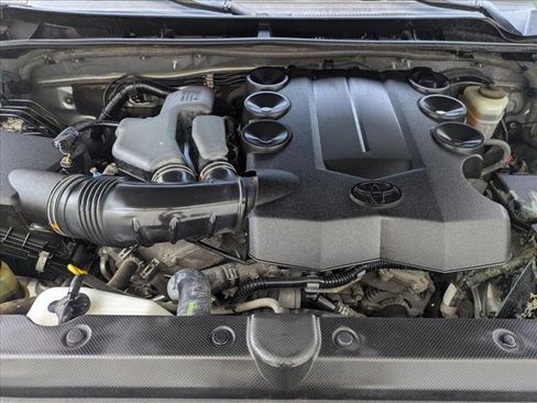 Used 2017 Toyota 4Runner SR5 image 25