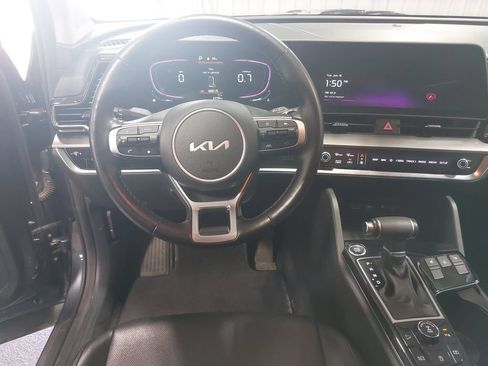 Used 2023 Kia Sportage EX AWD/4WD image 15