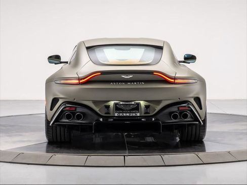 Used 2025 Aston Martin V8 Vantage Coupe image 7