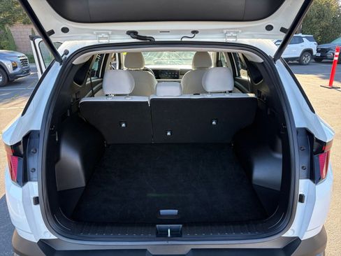 Used 2025 Hyundai Tucson SEL image 33