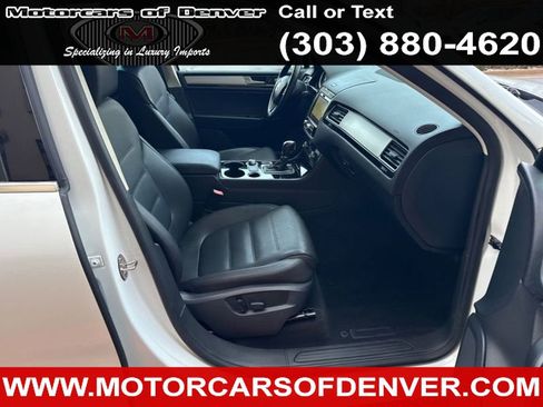 Used 2015 Volkswagen Touareg Sport image 9