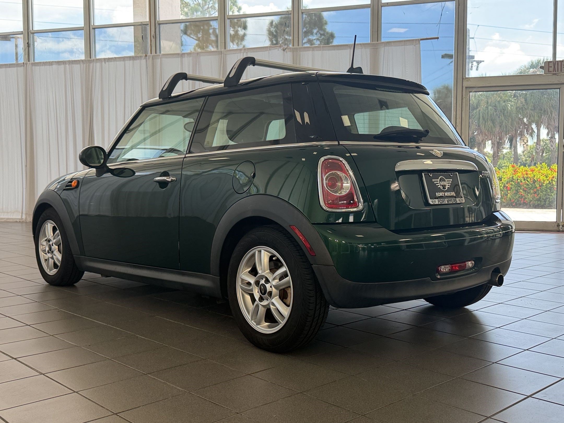 Used 2013 MINI Cooper Hardtop FWD image 3