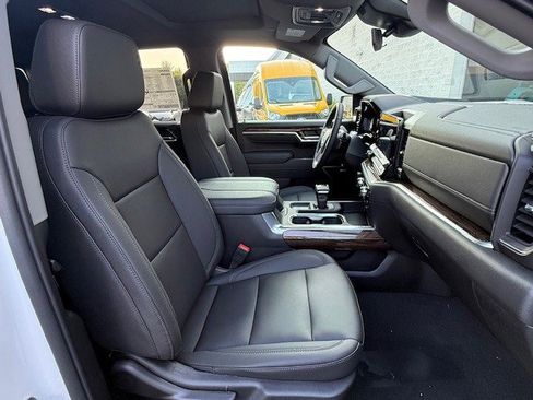 New 2026 GMC Sierra 1500 Elevation w/ Elevation Premium Package image 18