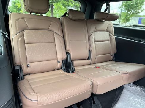 New 2027 Lincoln Navigator L Black Label AWD/4WD image 16