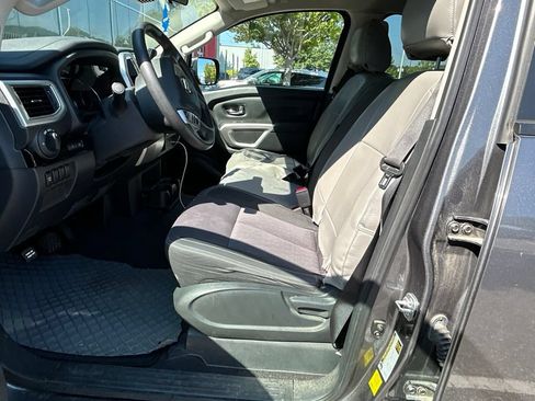 Used 2021 Nissan Titan SV w/ Accessory Utility Package RWD image 15