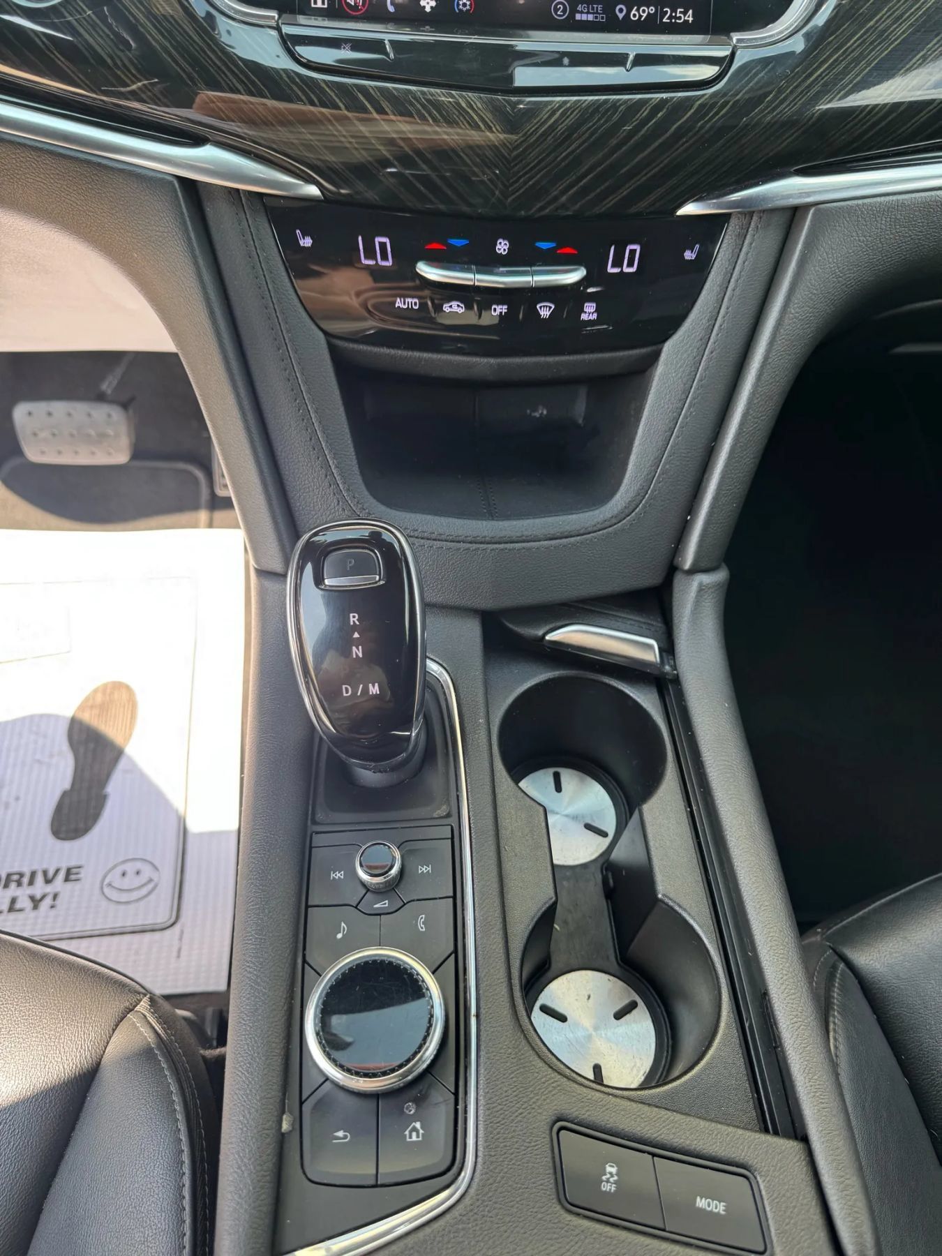 Used 2020 Cadillac XT6 Premium Luxury FWD image 10
