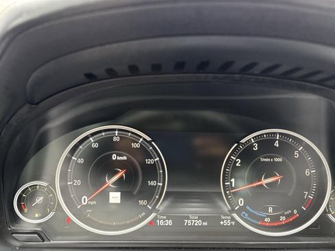 Used 2014 BMW 750Li xDrive image 43