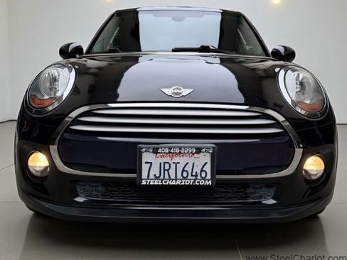Used 2015 MINI Cooper 4-Door Hardtop image 6