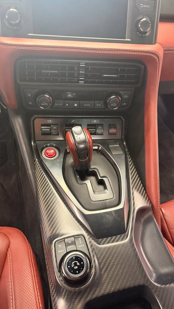 Used 2019 Nissan GT-R Premium w/ Premium Interior Package AWD/4WD image 29