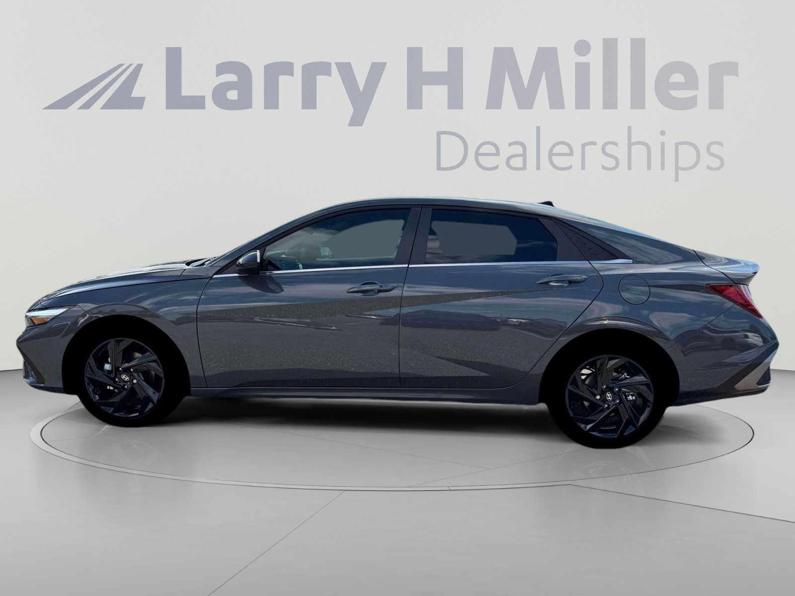 New 2026 Hyundai Elantra SEL Sport Premium FWD image 3