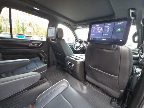 Used 2021 GMC Yukon SLT w/ SLT Luxury Plus Package image 18