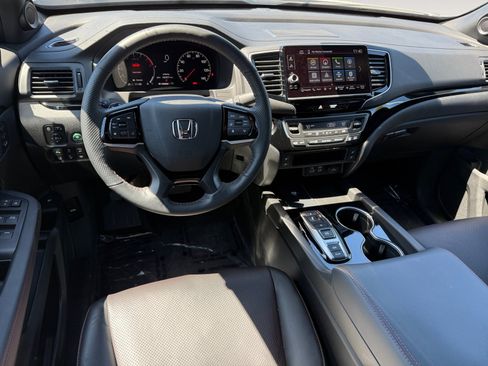 Used 2026 Honda Ridgeline Black Edition image 15
