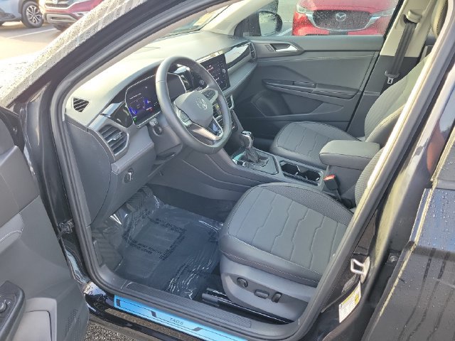 Certified 2026 Volkswagen Taos SE FWD image 15