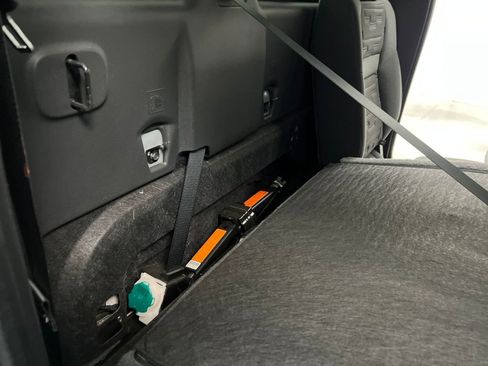 Used 2023 Nissan Frontier PRO-4X w/ Pro Convenience Package image 22