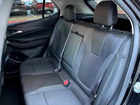 Used 2022 Buick Encore GX Select w/ Sport Touring Package image 19