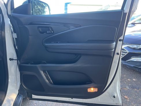 Used 2022 Honda Passport Elite image 11