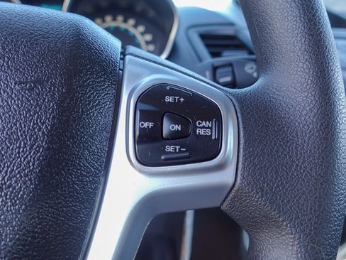 Used 2017 Ford Fiesta SE image 15