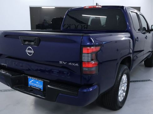 Used 2023 Nissan Frontier SV image 7
