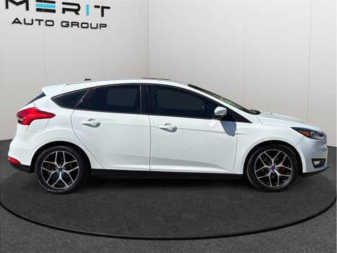 Used 2017 Ford Focus SEL image 10