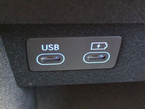 New 2026 Genesis GV70 2.5T Advanced AWD/4WD image 18