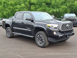 Used 2020 Toyota Tacoma TRD Sport AWD/4WD video 1