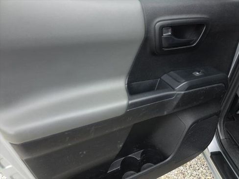 Certified 2023 Toyota Tacoma SR AWD/4WD image 14