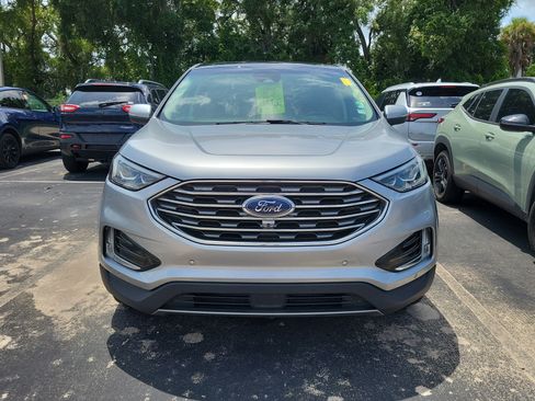 Used 2020 Ford Edge Titanium w/ Equipment Group 301A FWD image 2