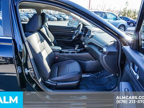 Used 2024 Nissan Altima 2.5 SV image 23