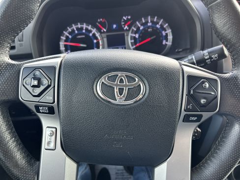 Used 2017 Toyota 4Runner SR5 image 20