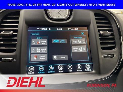 Certified 2023 Chrysler 300 C RWD image 33
